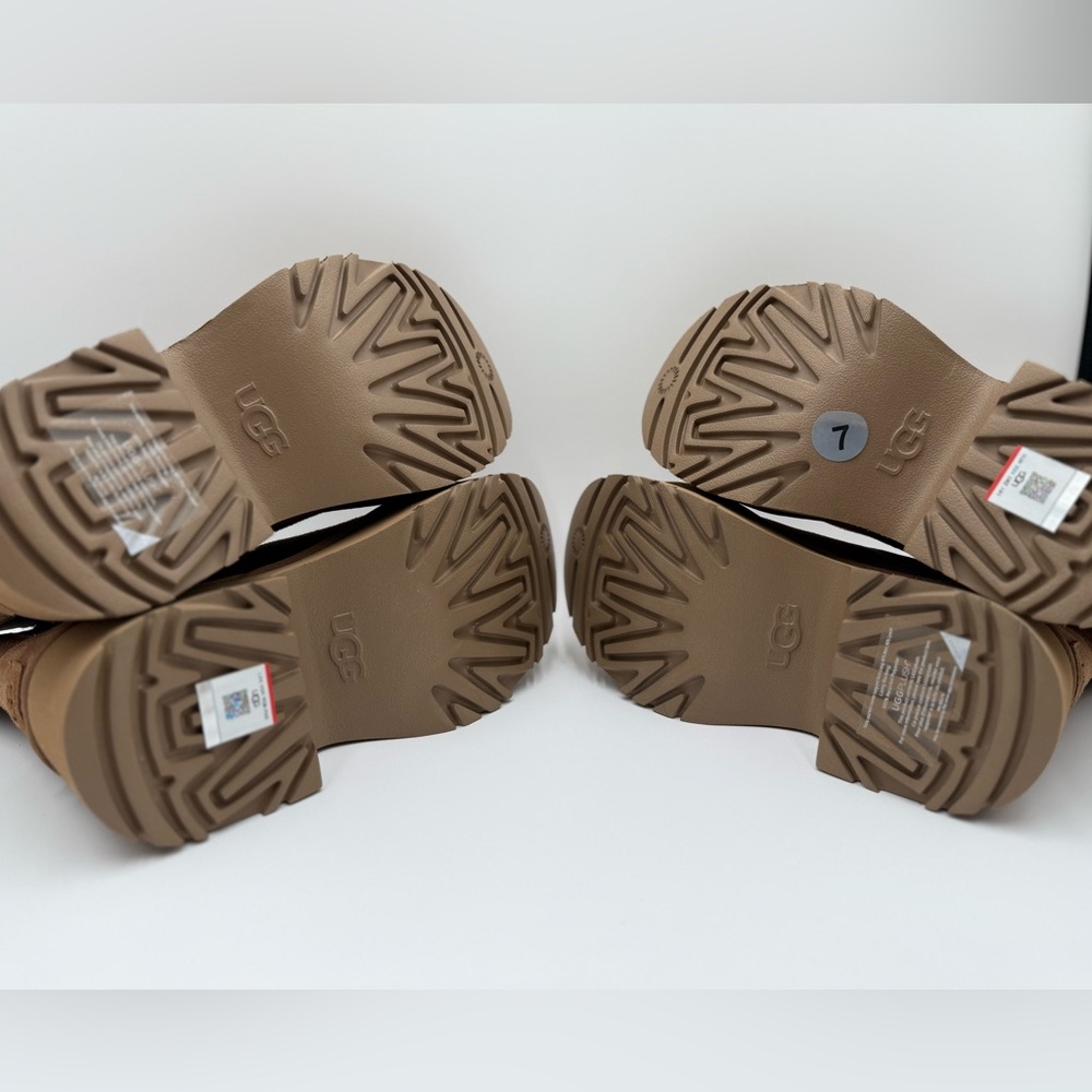 New Women’s UGG Classic Twin Seam New Heights boots (Chestnut) - Picture 10 of 11
